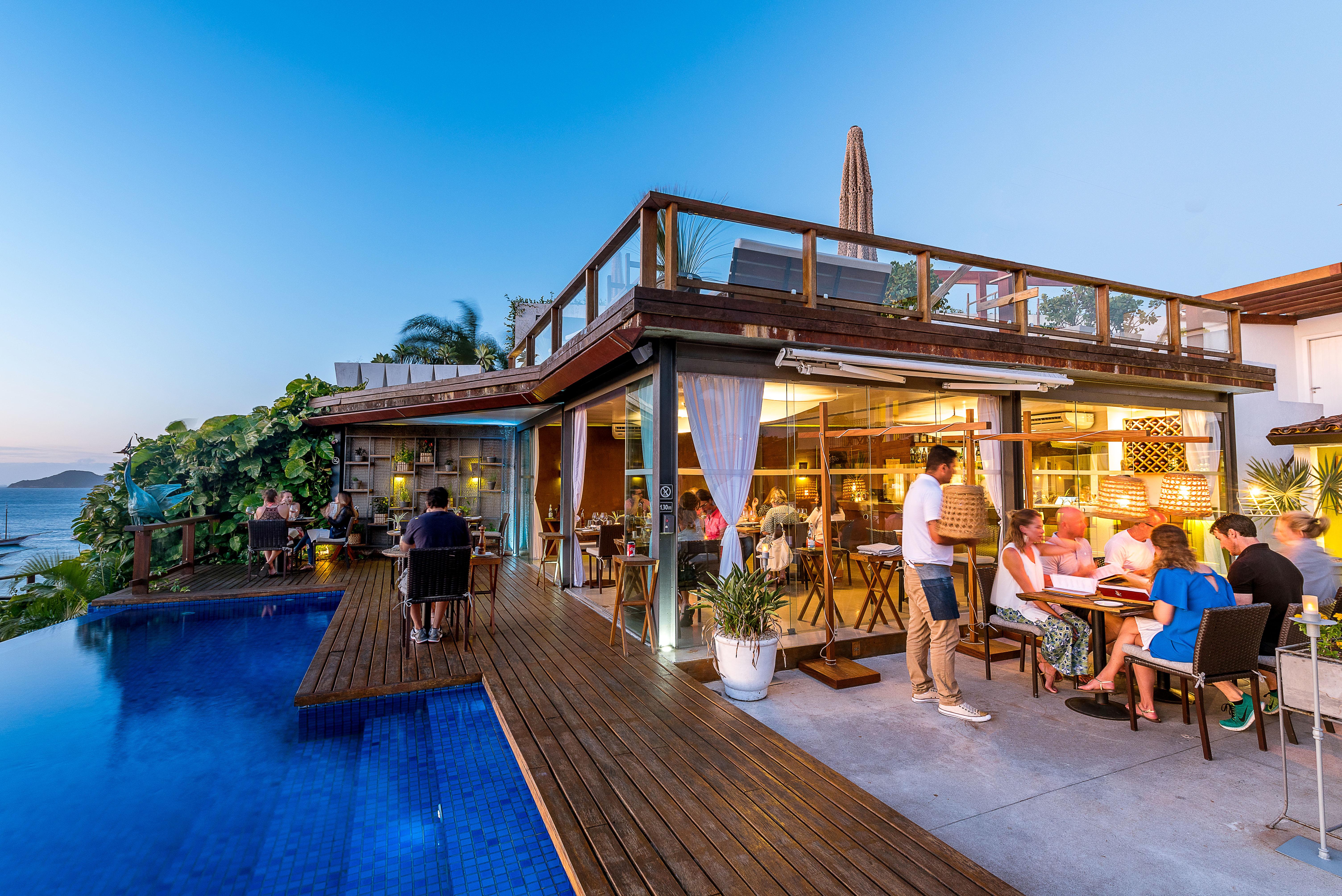 Abracadabra Boutique 4*